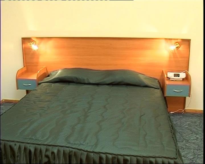 Elbrus Hotel Pazardzhik Quarto foto